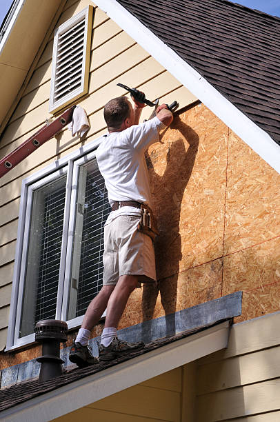 Storm Damage Siding Repair in Sleepy Hollow, IL